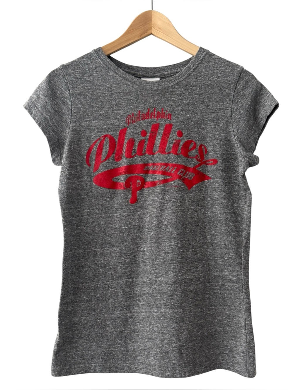 5th & Ocean Women’s Gray Phillies Tee